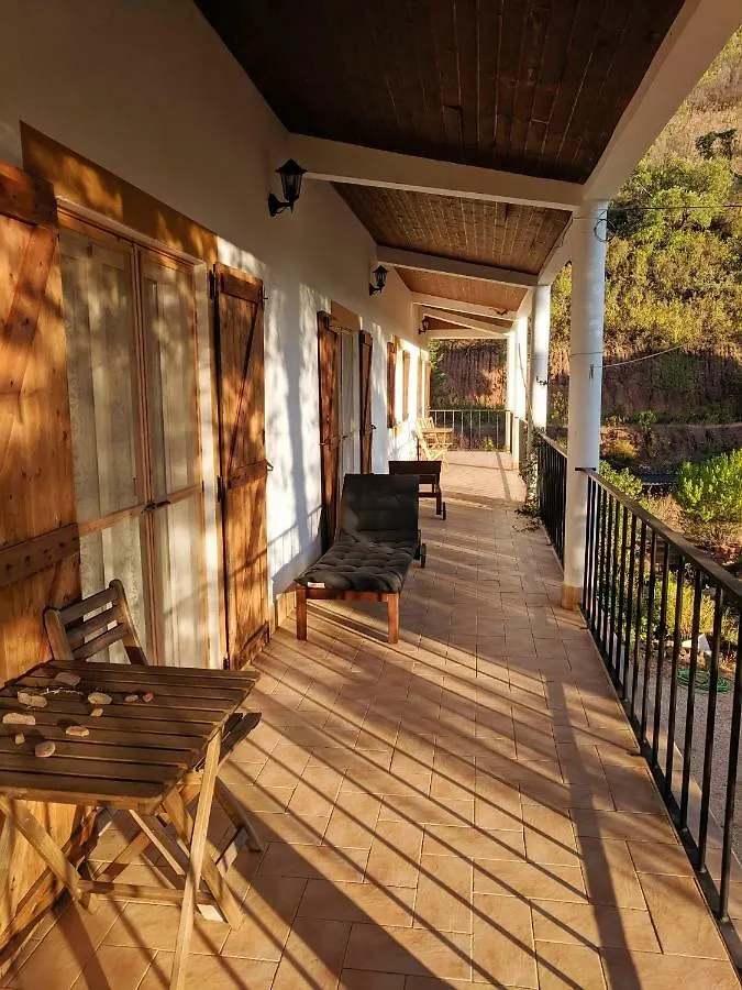 Quinta Shangri-La Silves Guest house